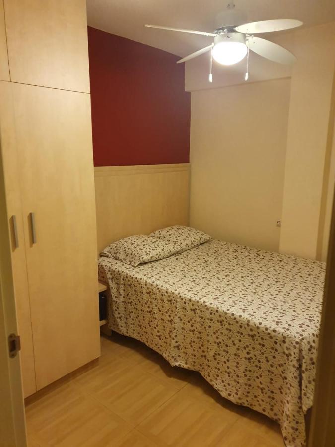Room In Benidorm Downtown En Piso Compartido Аликанте Екстериор снимка