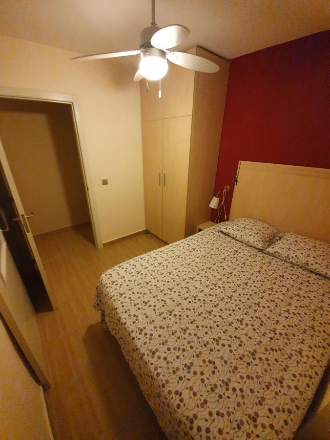 Room In Benidorm Downtown En Piso Compartido Аликанте Екстериор снимка